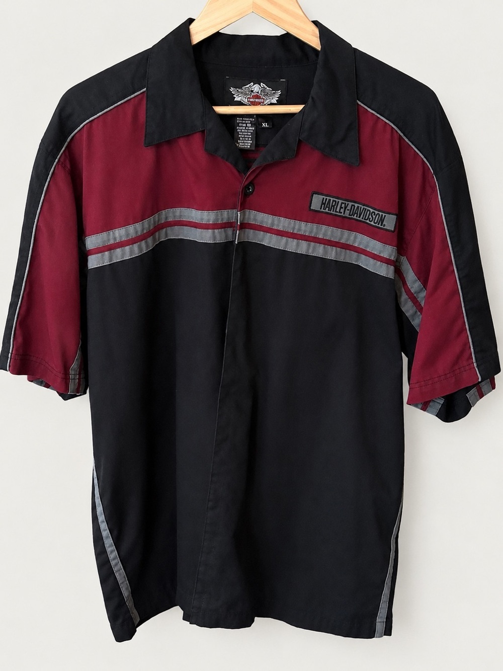 Harley-Davidson Black/Burgundy/Gray Short Sleeve Button-up.